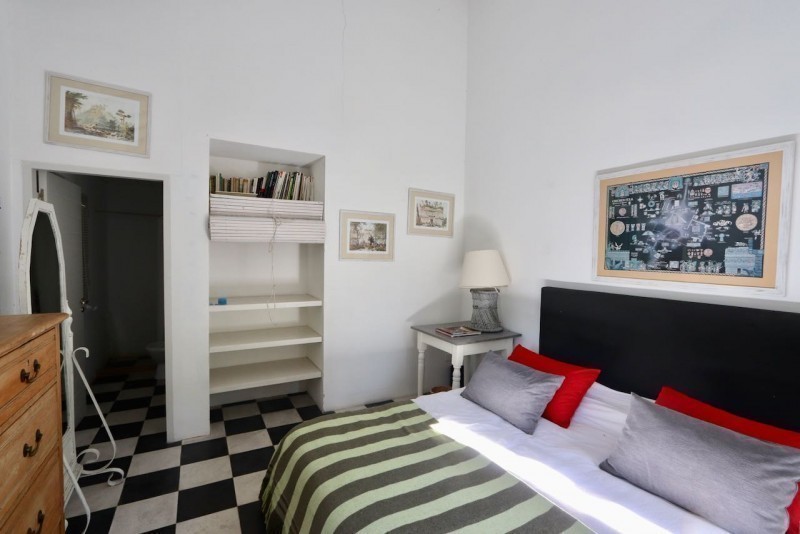 Excelente casa sobre el agua